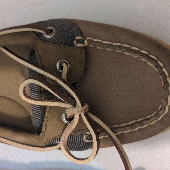 Women's Sperry tan boat shoes size 7.5 - Picture 2 of 7